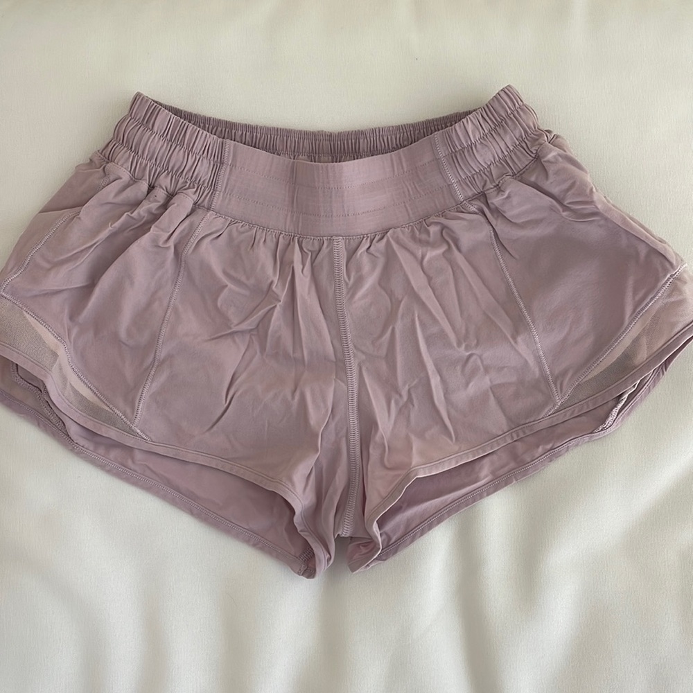 Hottie hot 2.5” lined Lululemon shorts.